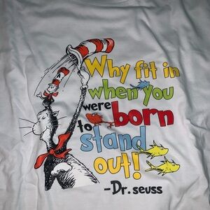 Large women’s graphic tee